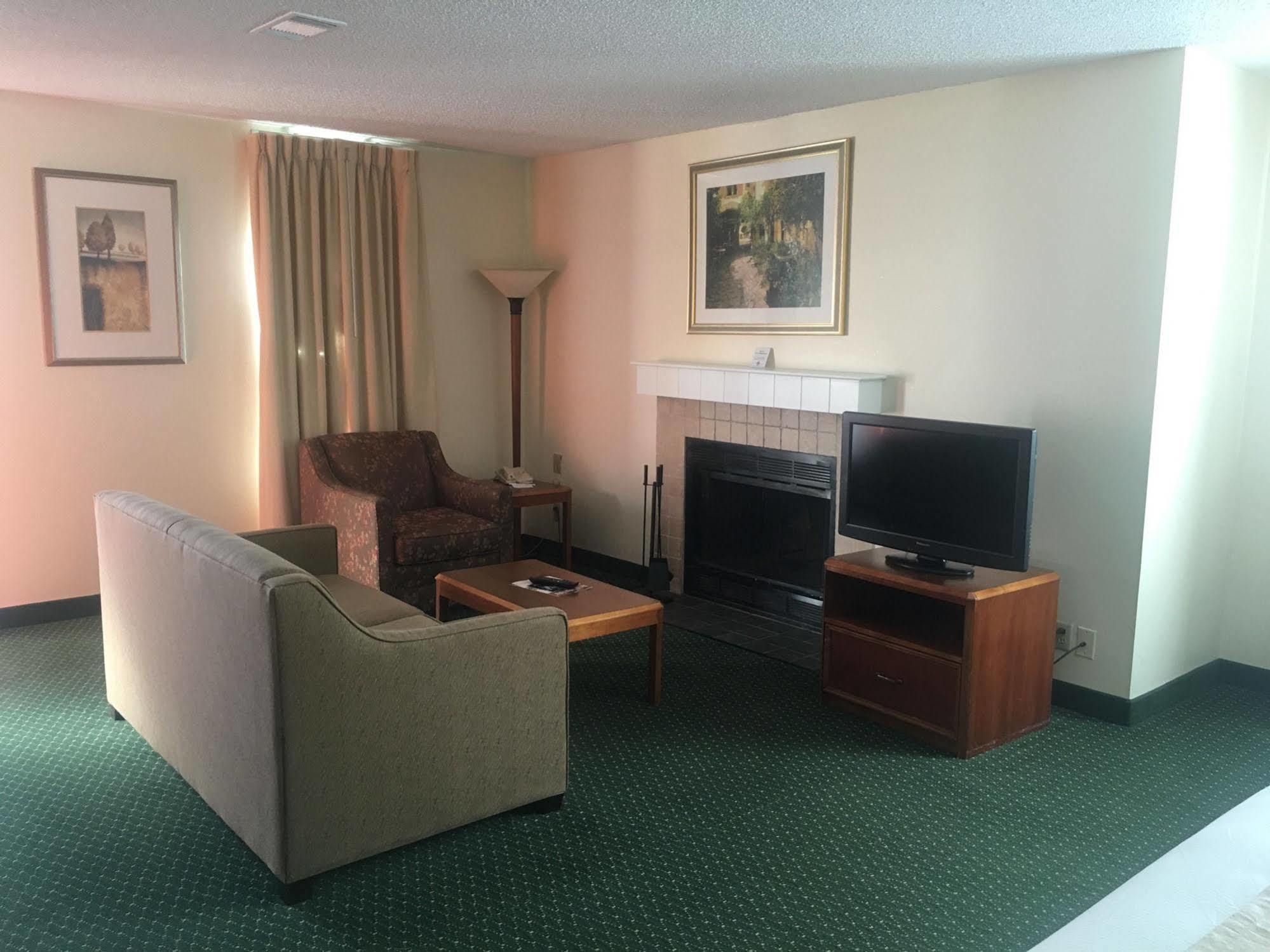 Fairbridge Inn & Suites - Akron Copley Township - West Luaran gambar